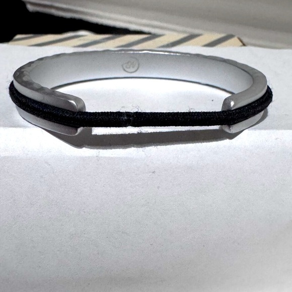 ✨ Maria Shireen Purity Adjustable Hair Tie Bracelet – Chic and Clever! ✨ - Picture 12 of 16